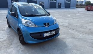 Peugeot 107 / 2006 / benzyna