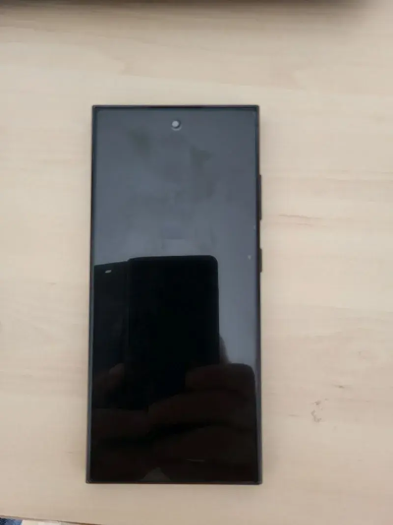 Sprzedam nowy telefon