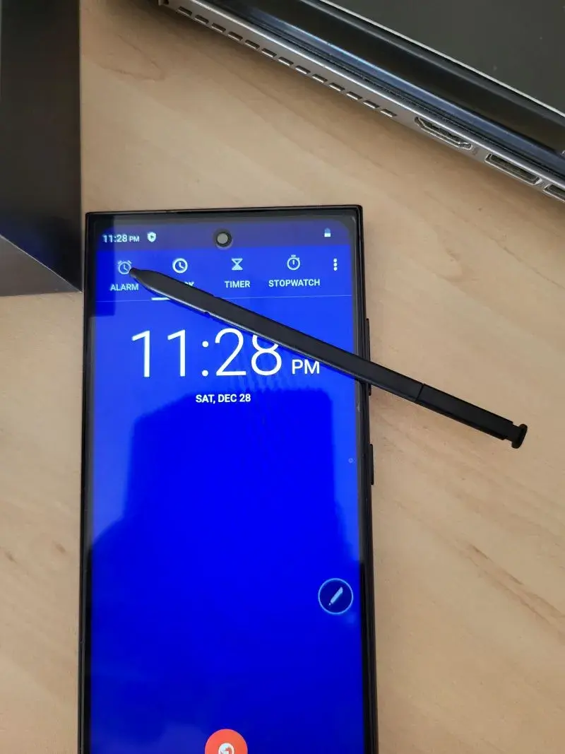 Sprzedam nowy telefon