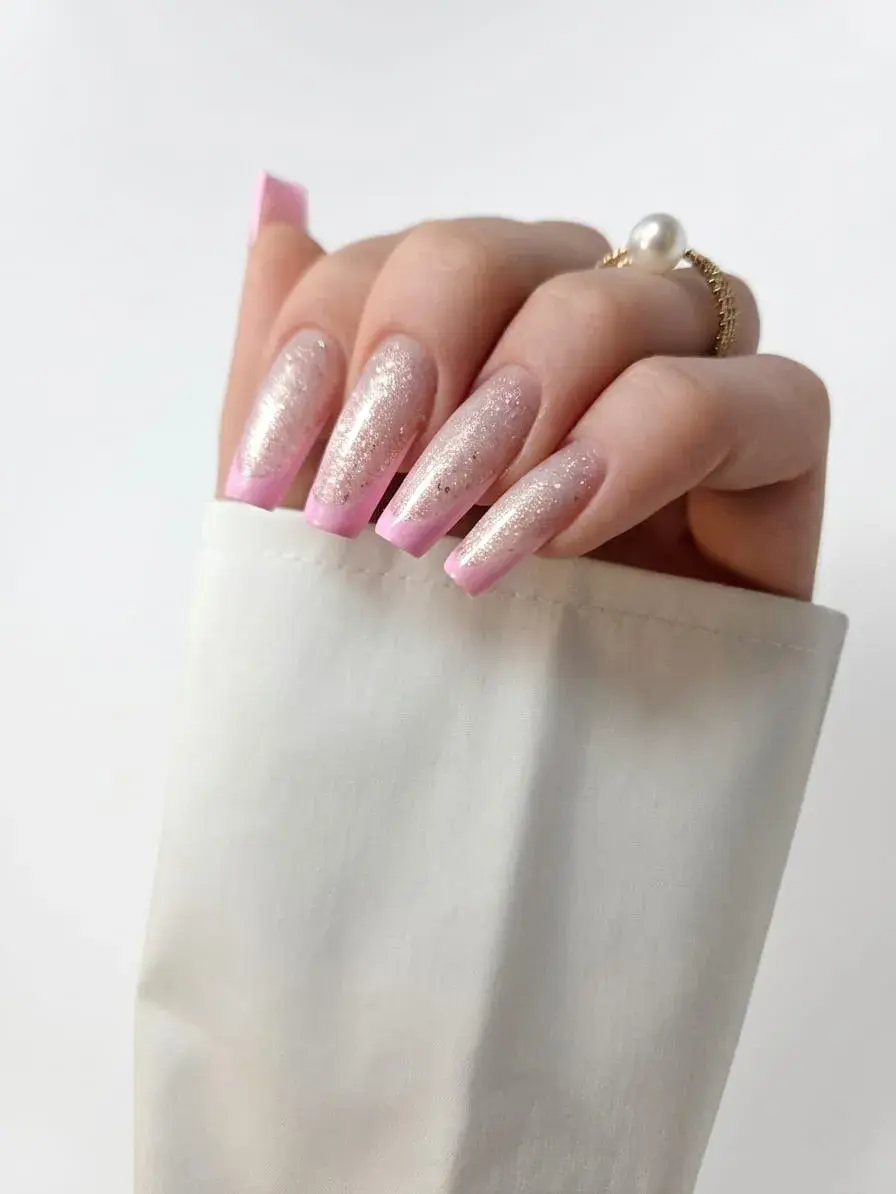 Zapraszam na stylizację paznokci oraz pedicure kosmetyczny. Hoek van Holland | HOEK VAN HOLLAND